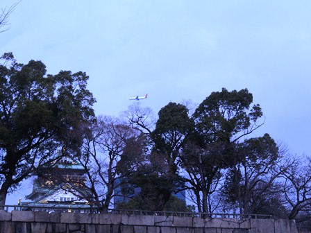 大阪城上空