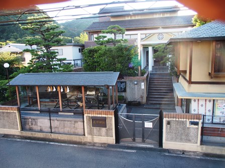 飛行神社