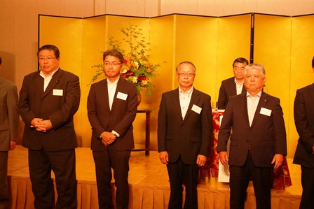 ロンプ新3役