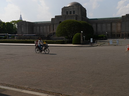 現存する日本初のアスファルト舗装道路