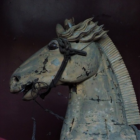 笠間の神馬　白　PB110263