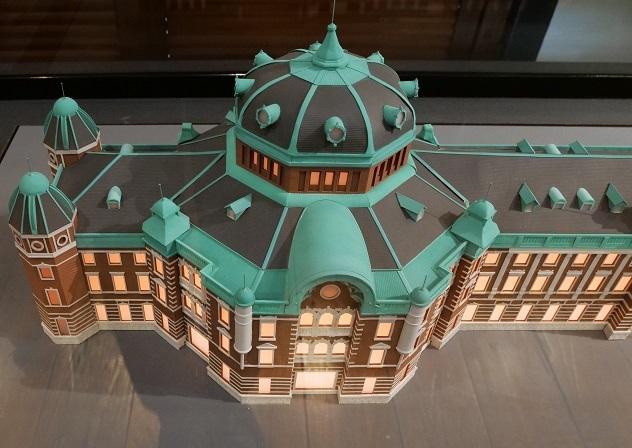 創建時の東京駅舎の模型