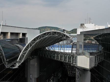 画像の説明京都駅の屋根yane P2210718