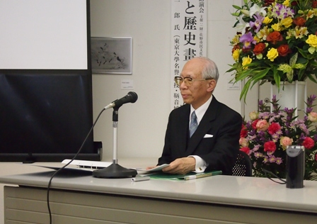 東大名誉教授で小堀桂一郎さん（小堀鞆音摘男）による講演会は満席