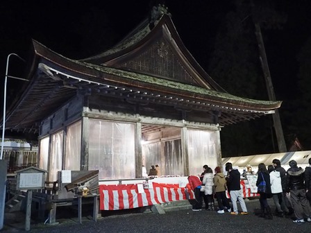 西本宮拝殿